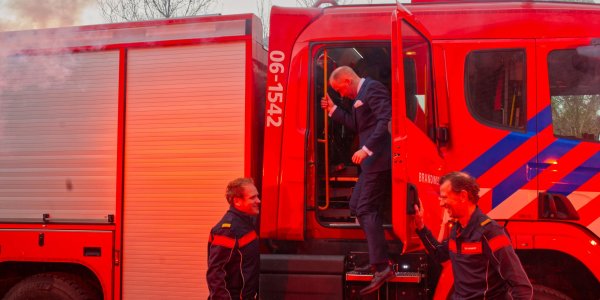 Foto: Warm en waardig afscheid voor burgemeester Jan Nathan Rozendaal