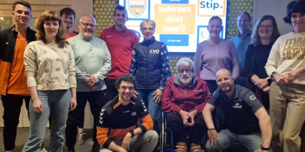 Foto: Sportcafé Aangepast Sporten in Wezep brengt organisaties samen: “Iedereen doet mee!?”